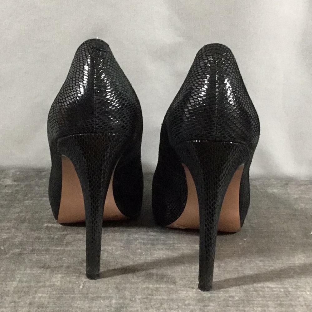 Host Pick Bcbgeneration Snakeskin Pump - image 5